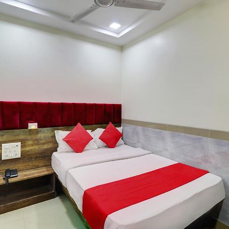Hotel New Balaji Residency Mumbai Bagian luar foto