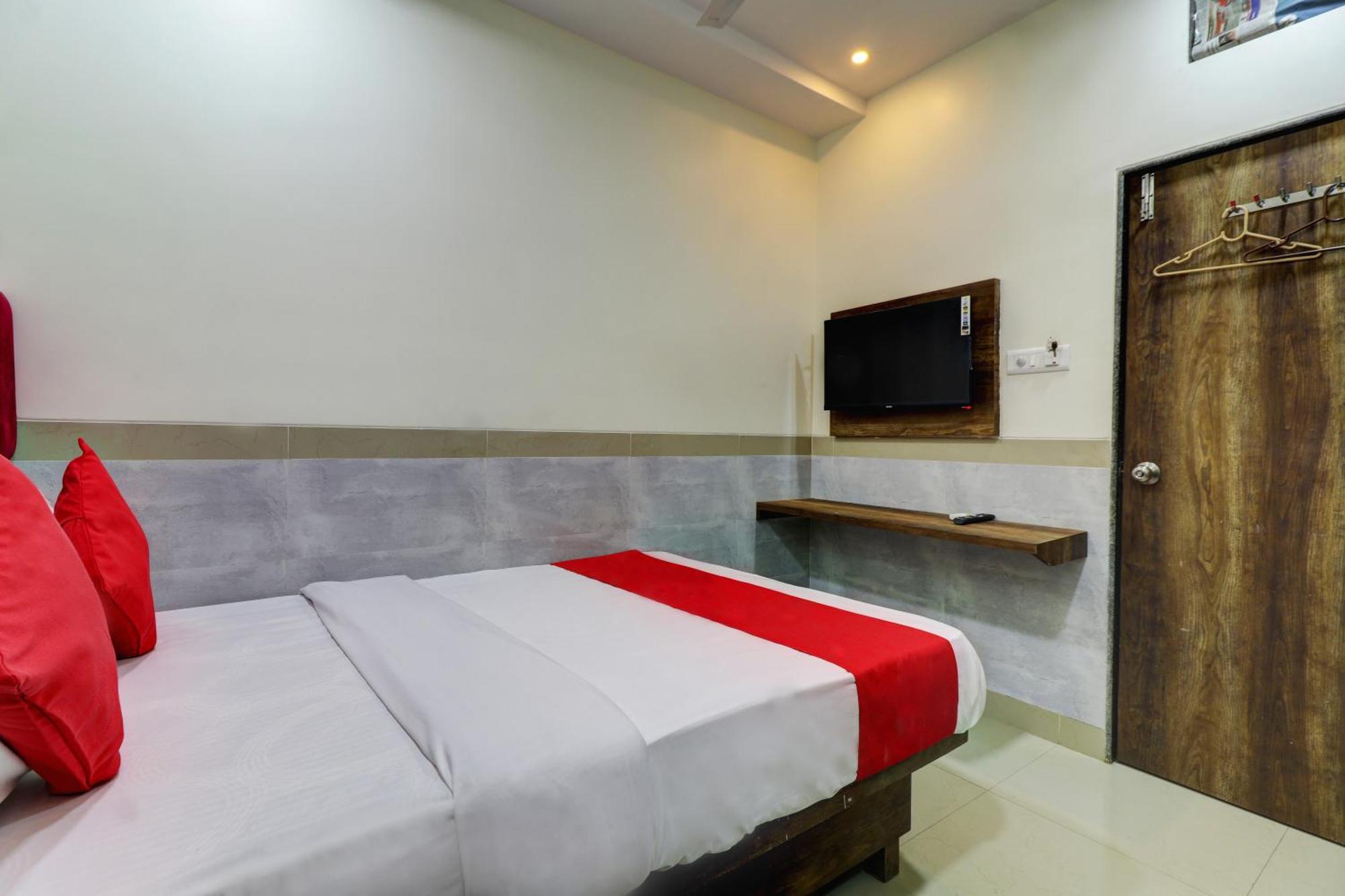 Hotel New Balaji Residency Mumbai Bagian luar foto