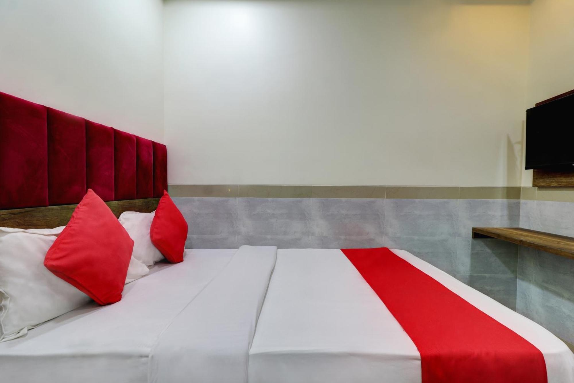 Hotel New Balaji Residency Mumbai Bagian luar foto