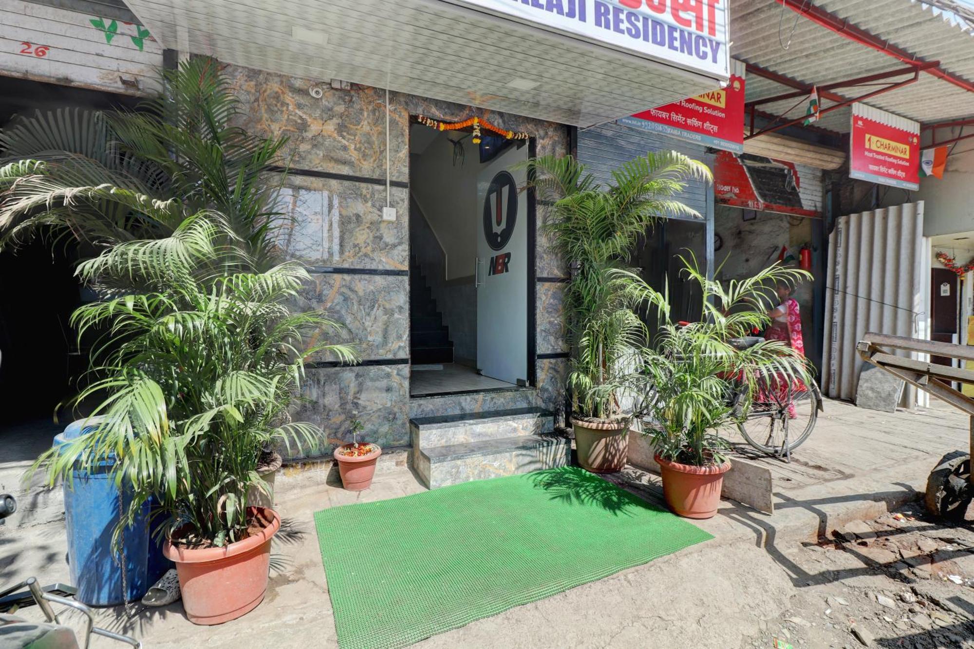 Hotel New Balaji Residency Mumbai Bagian luar foto