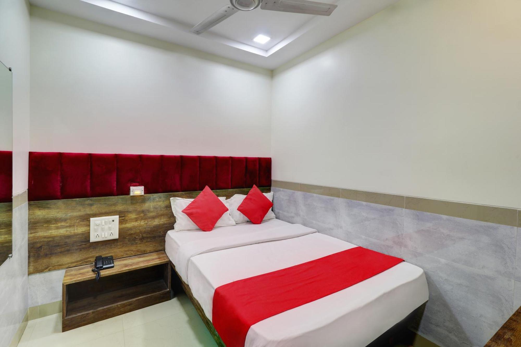 Hotel New Balaji Residency Mumbai Bagian luar foto