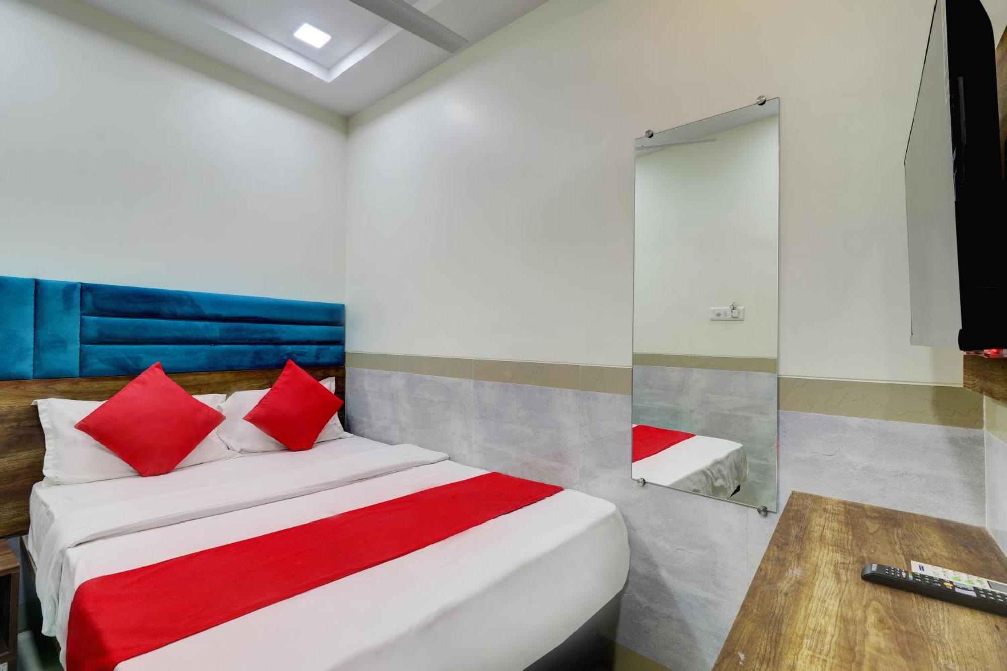 Hotel New Balaji Residency Mumbai Bagian luar foto